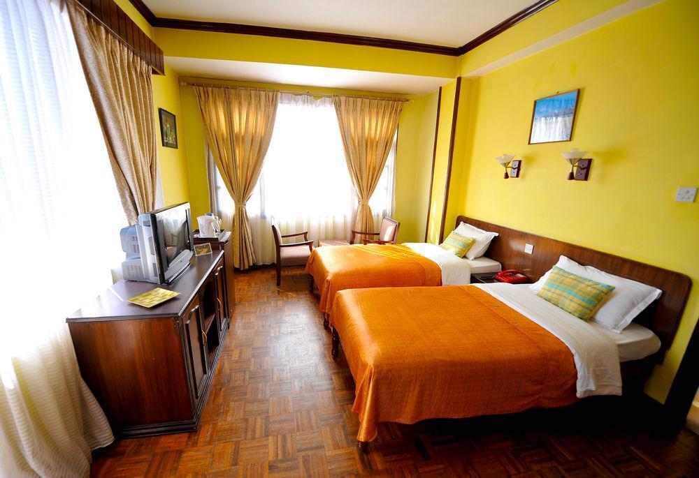 Hotel Excelsior 3*