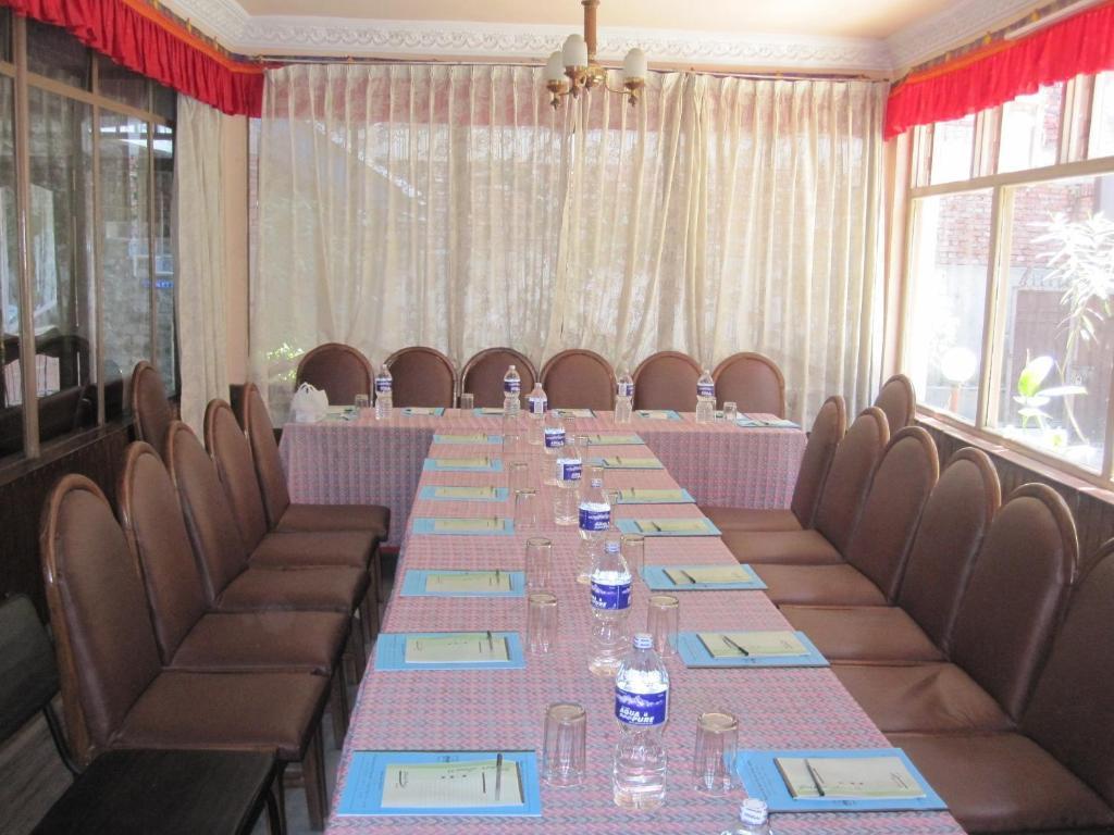 Hotel Tasi Dhargey *