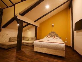 Hotel Heranya 3*