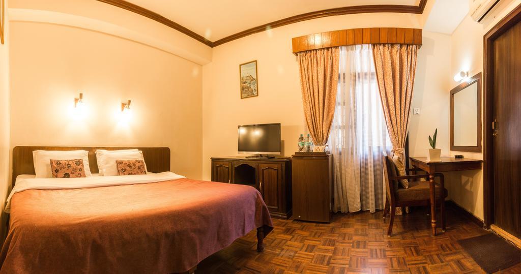 Hotel Excelsior 3*