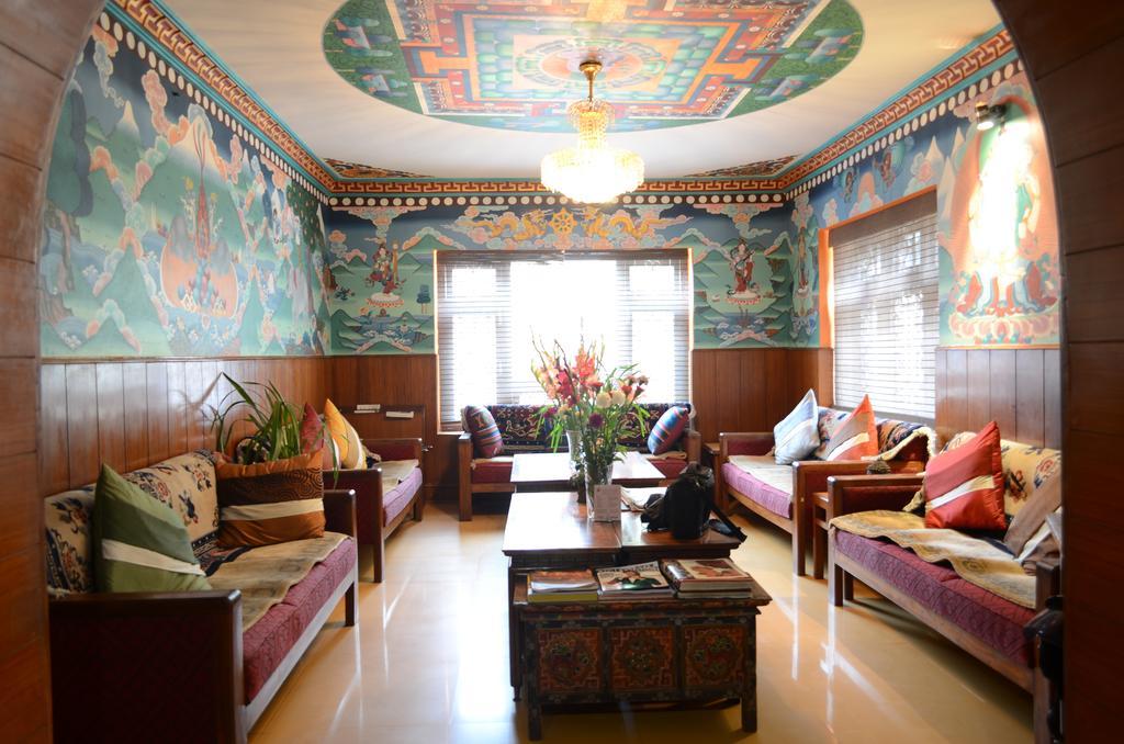 Ganesh Himal 3*