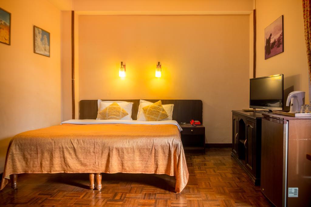 Hotel Excelsior