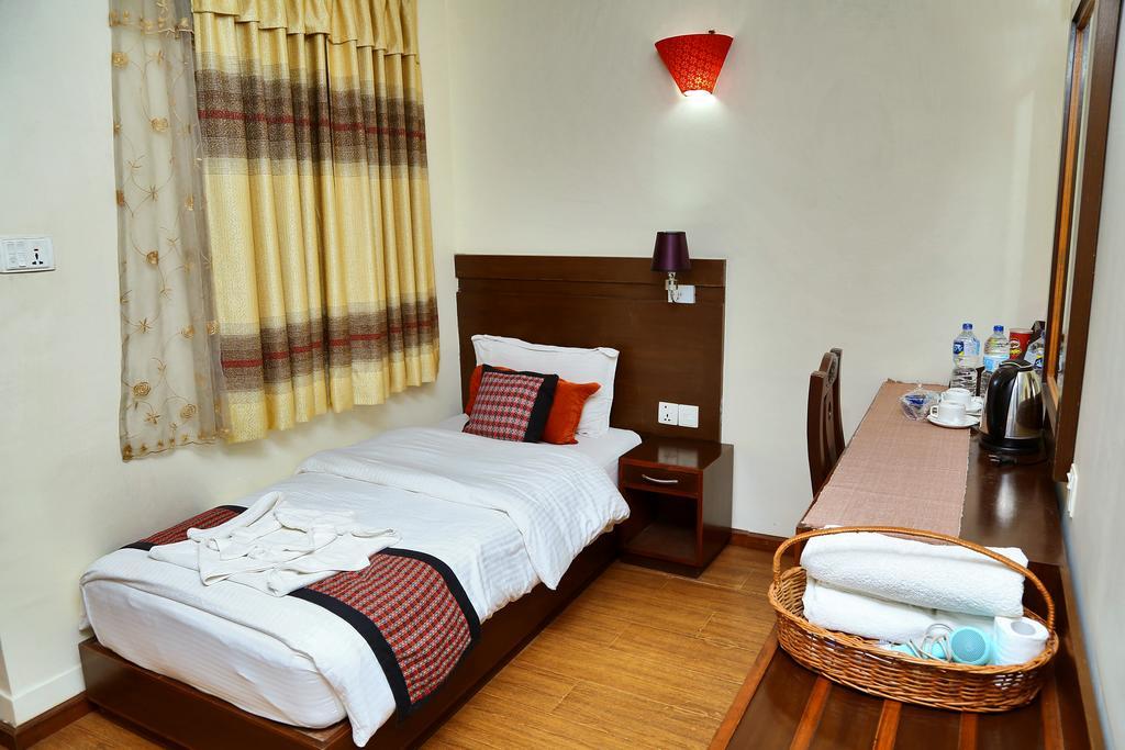 Bliss International Hotel 3*