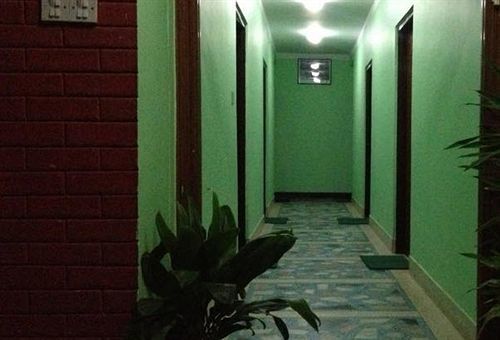 Lai Lai Hotel *