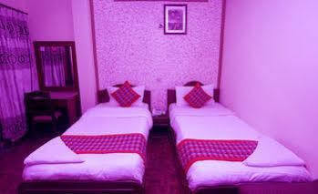 Peak Point Hotel