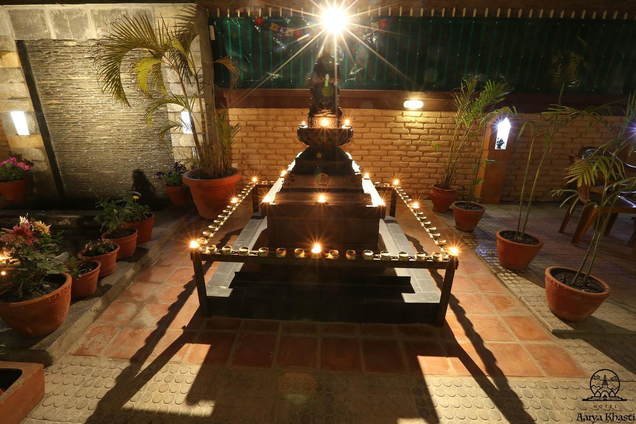 Aarya Chaitya Hotel 2*