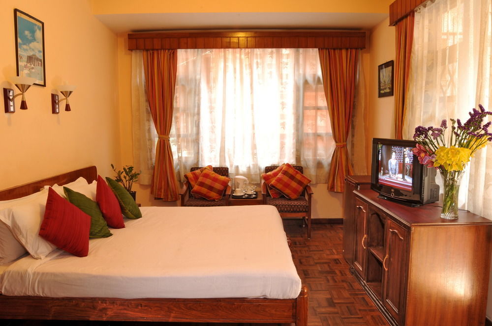 Hotel Excelsior 3*