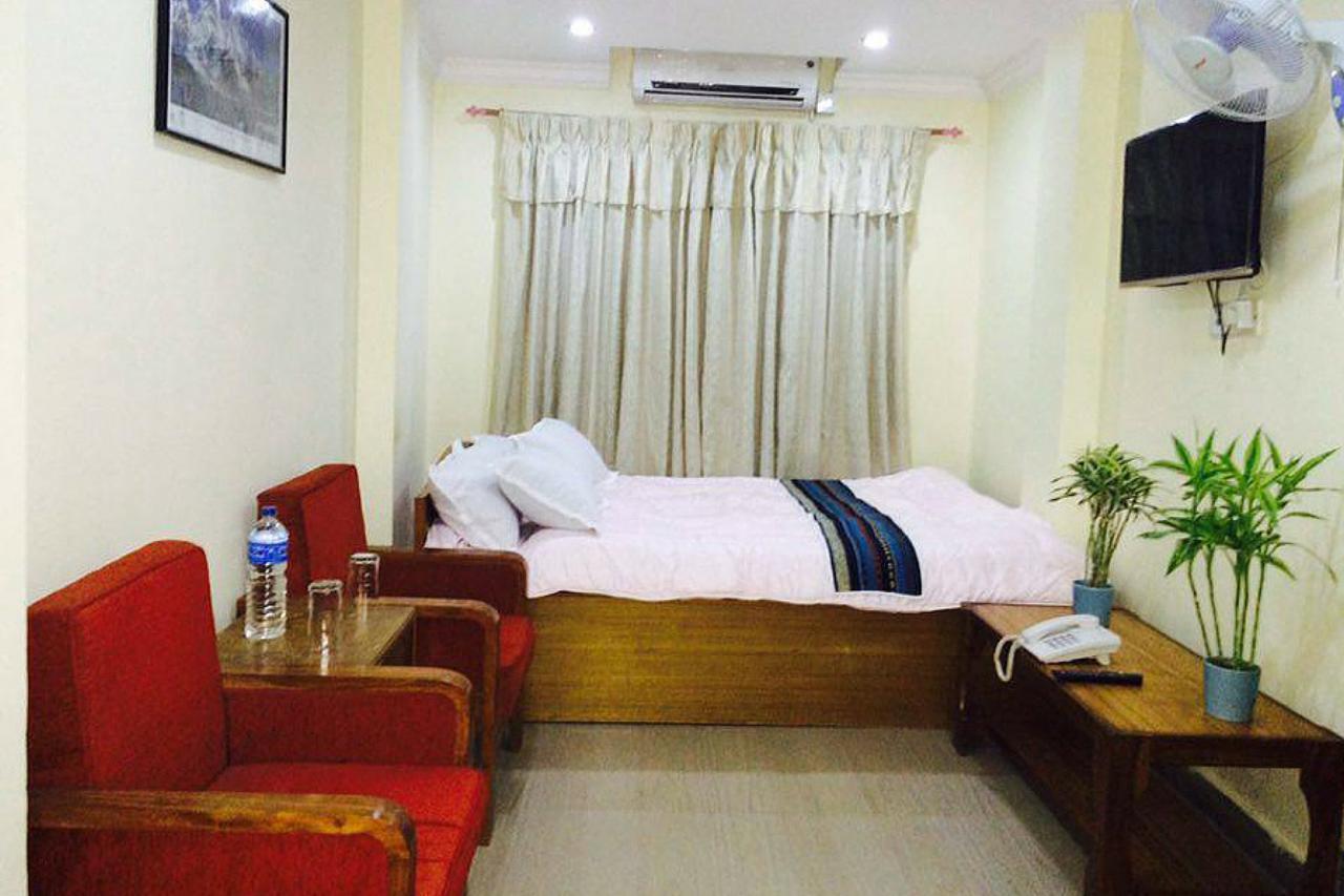 Hotel August Mountain 2*