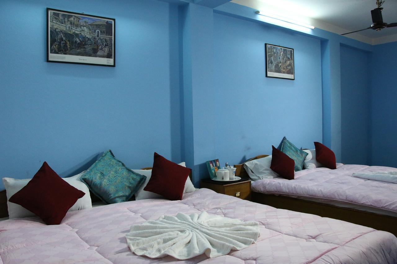 August Mountain Hotel 2*