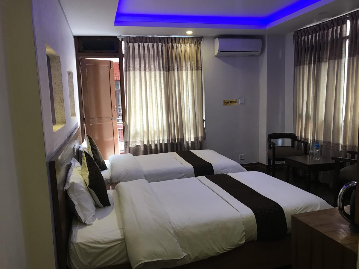 Florid Nepal 2*