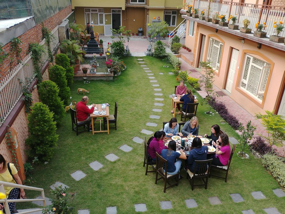 Aarya Chaitya Hotel