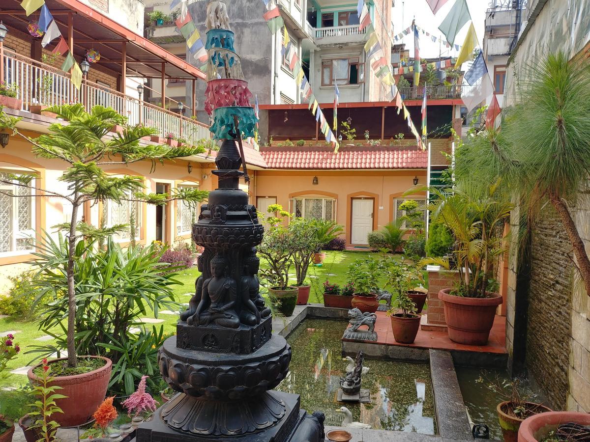 Hotel Aarya Chaitya 2*