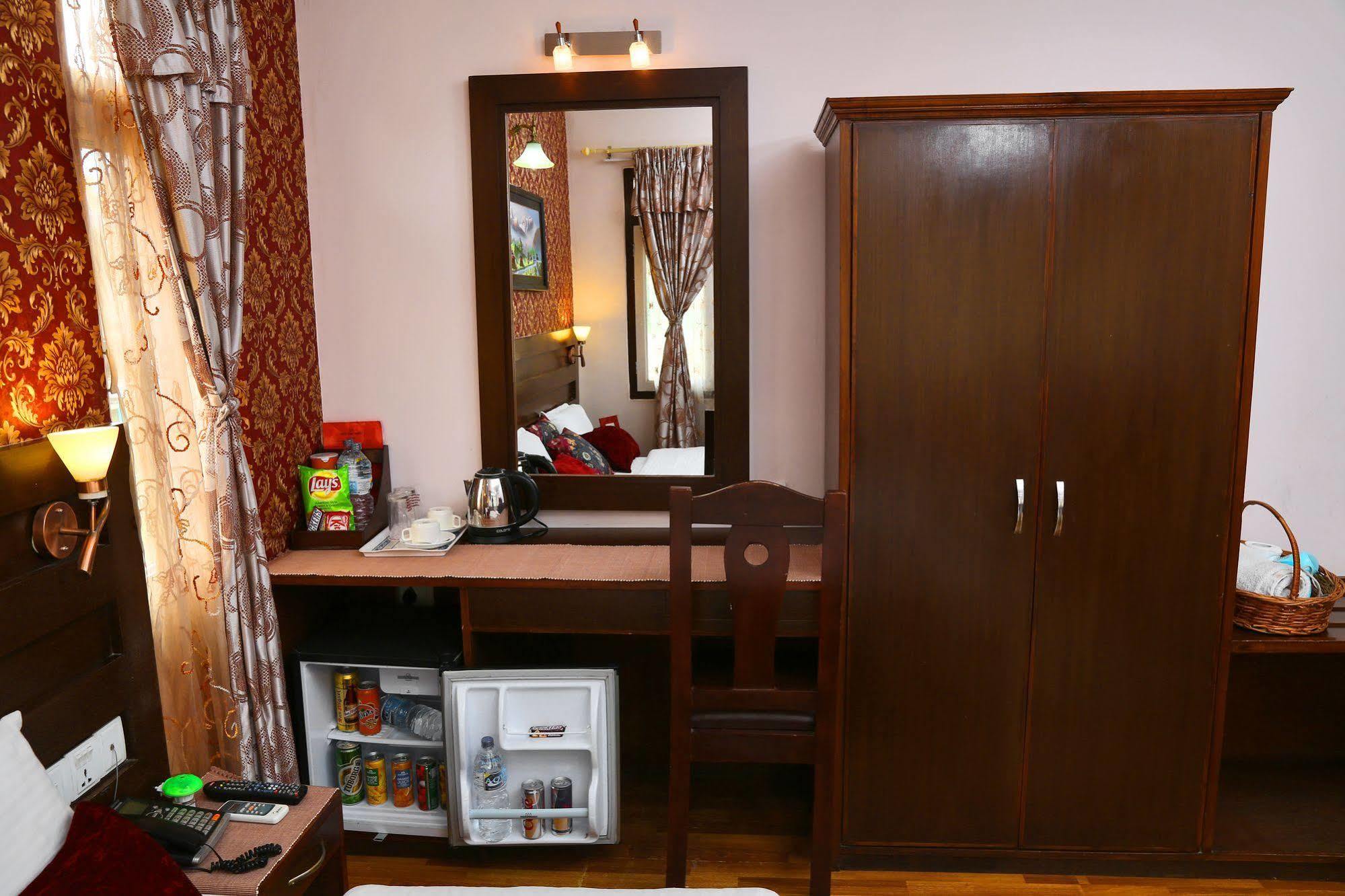 Hotel Bliss International 3*