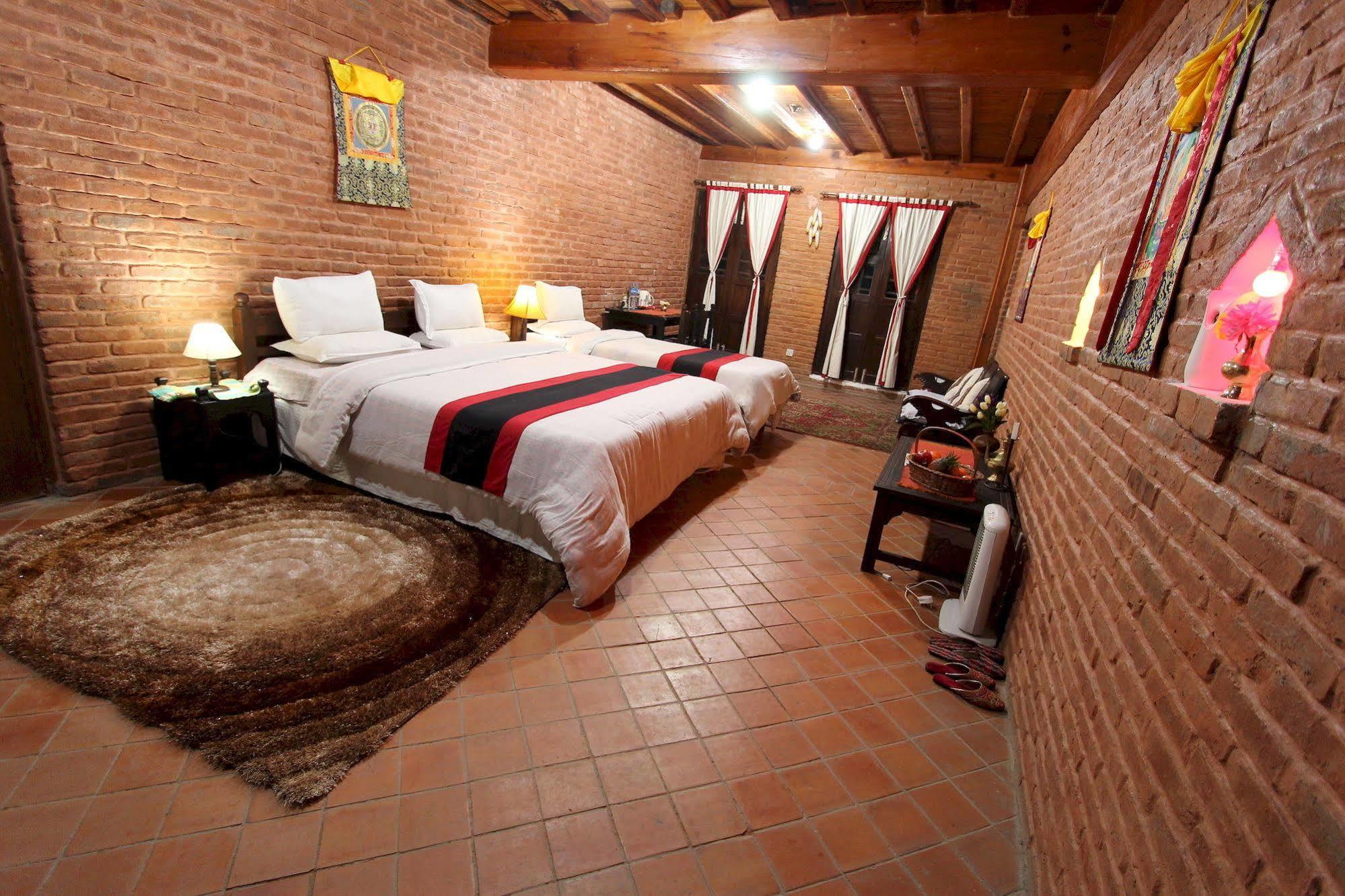 World Heritage And 3*