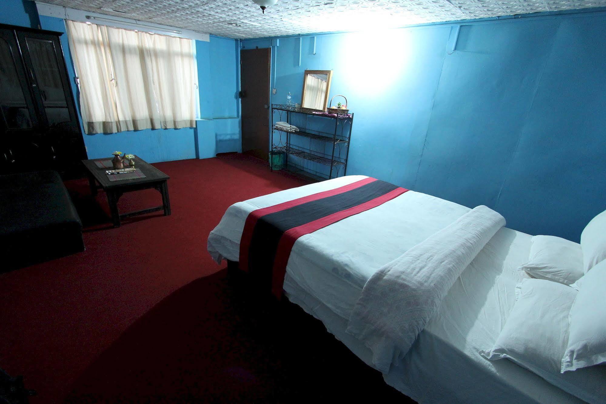 World Heritage And Hotel