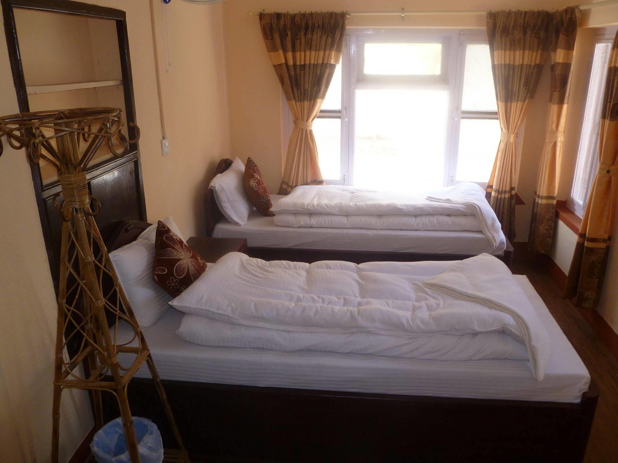 Andes House Bed & Breakfast 2*