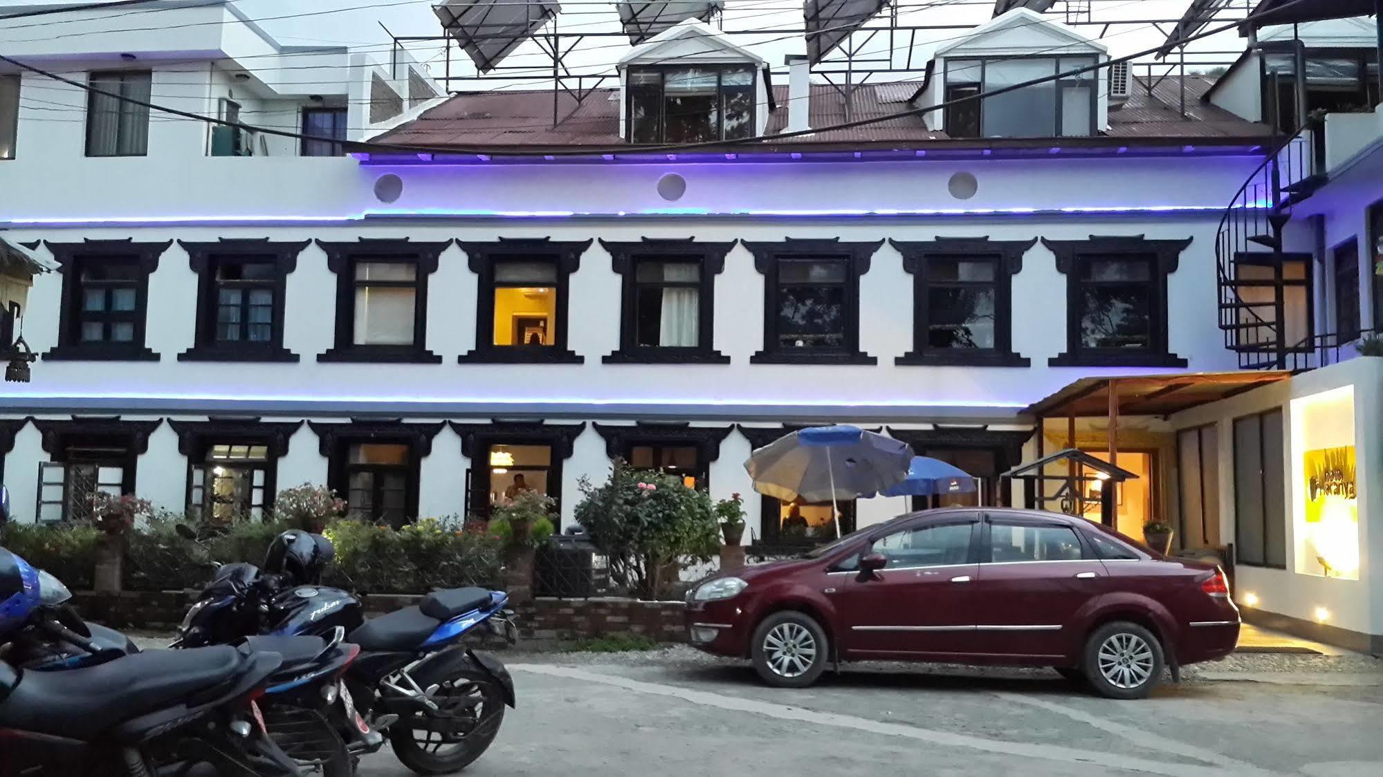 Heranya Hotel 3*