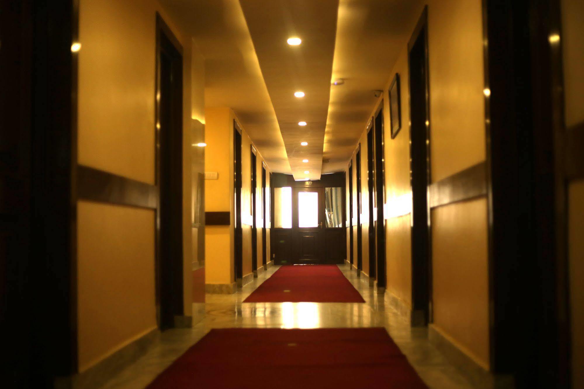 Yellow Pagoda Hotel