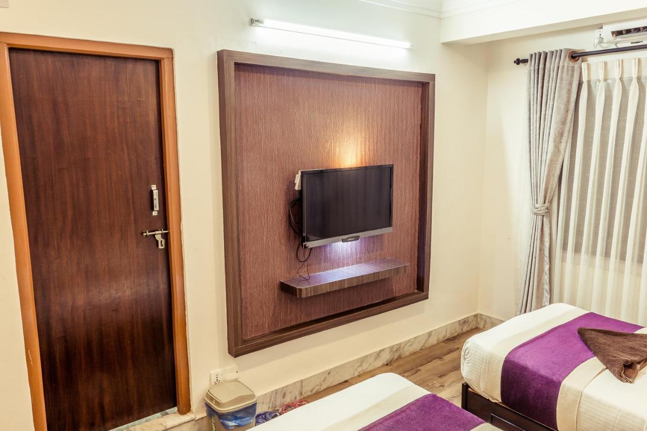 Ausfinn Metro Hotel 3*