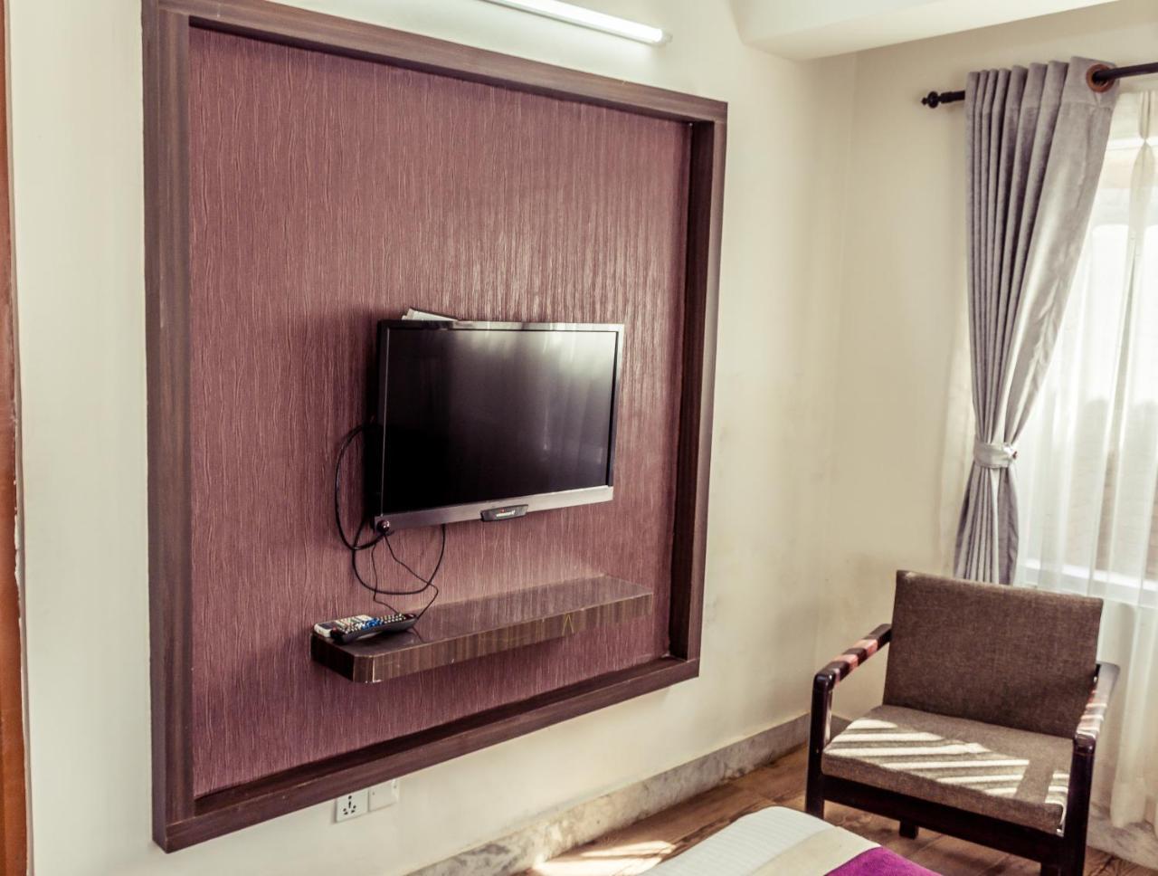 Ausfinn Metro Hotel 3*