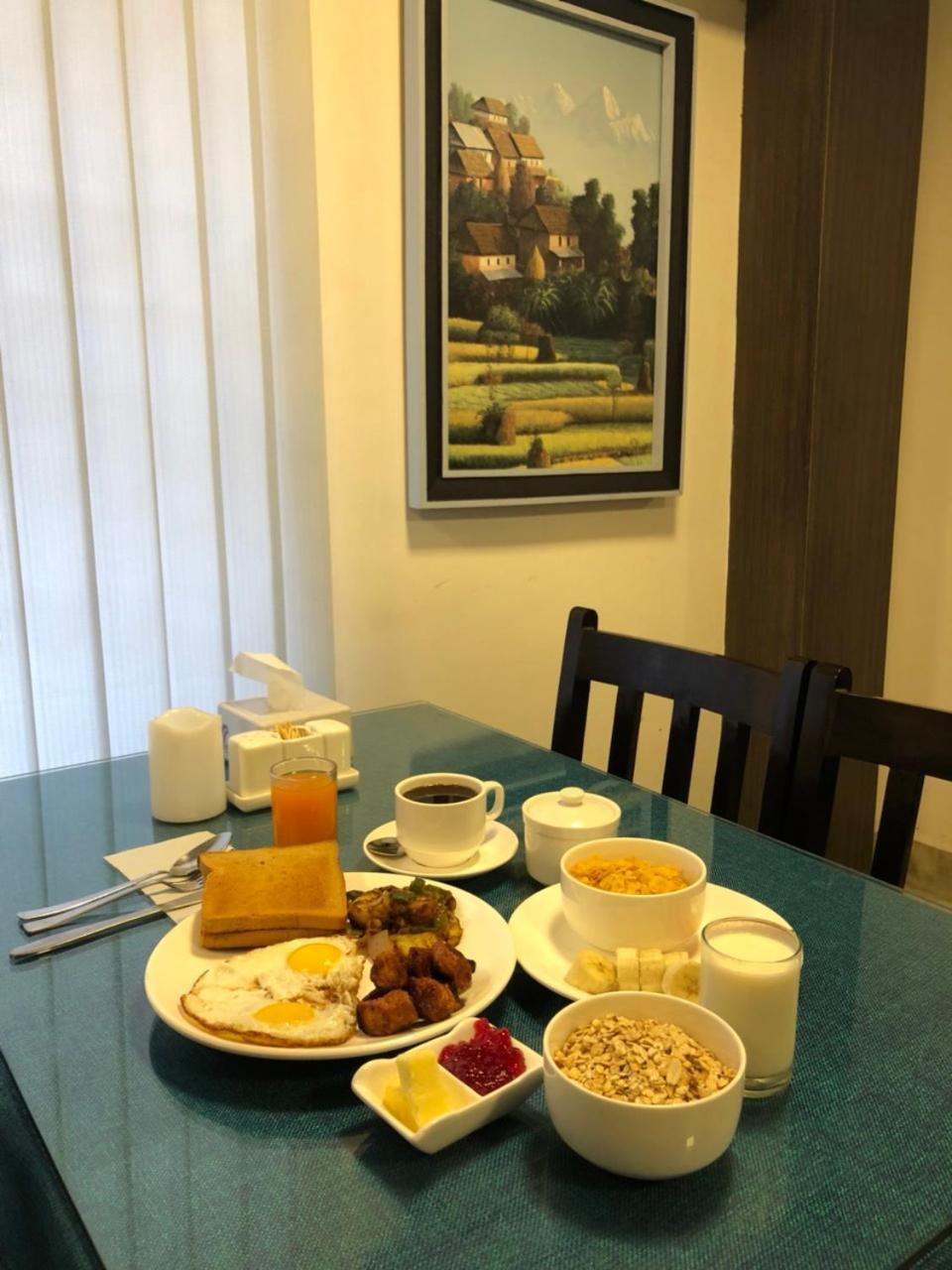 Ausfinn Metro Hotel Kathmandu