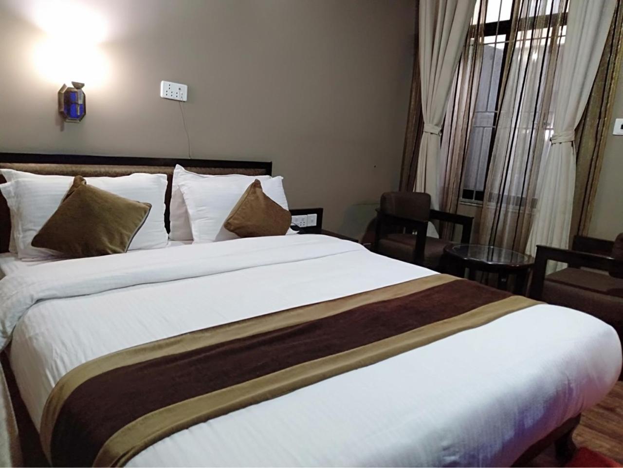 Hotel Serling 3*