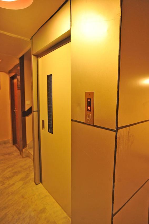 Arati Hotel
