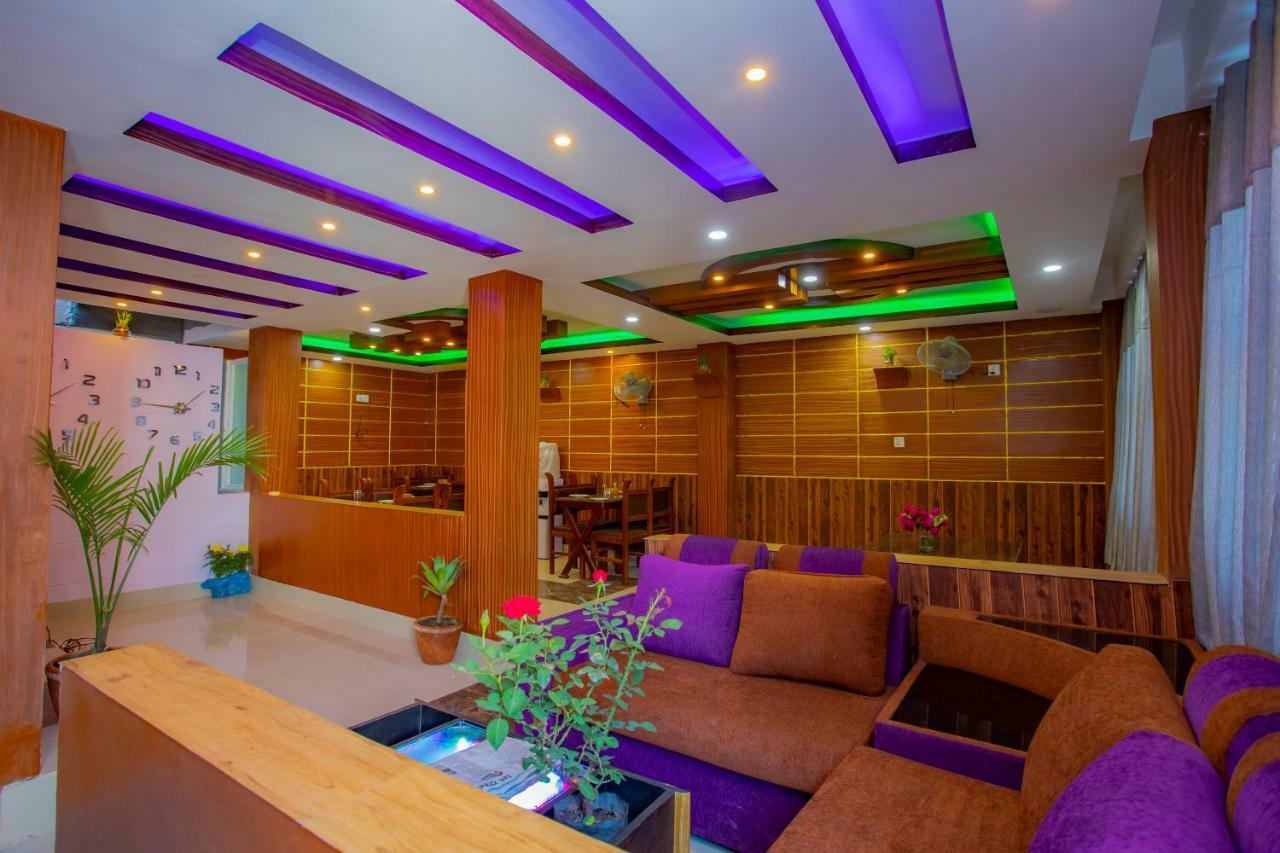 Hotel Oyo 303 Luxury