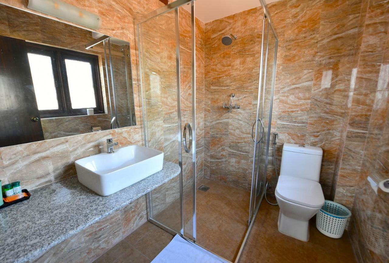 Excelsior Hotel 3*