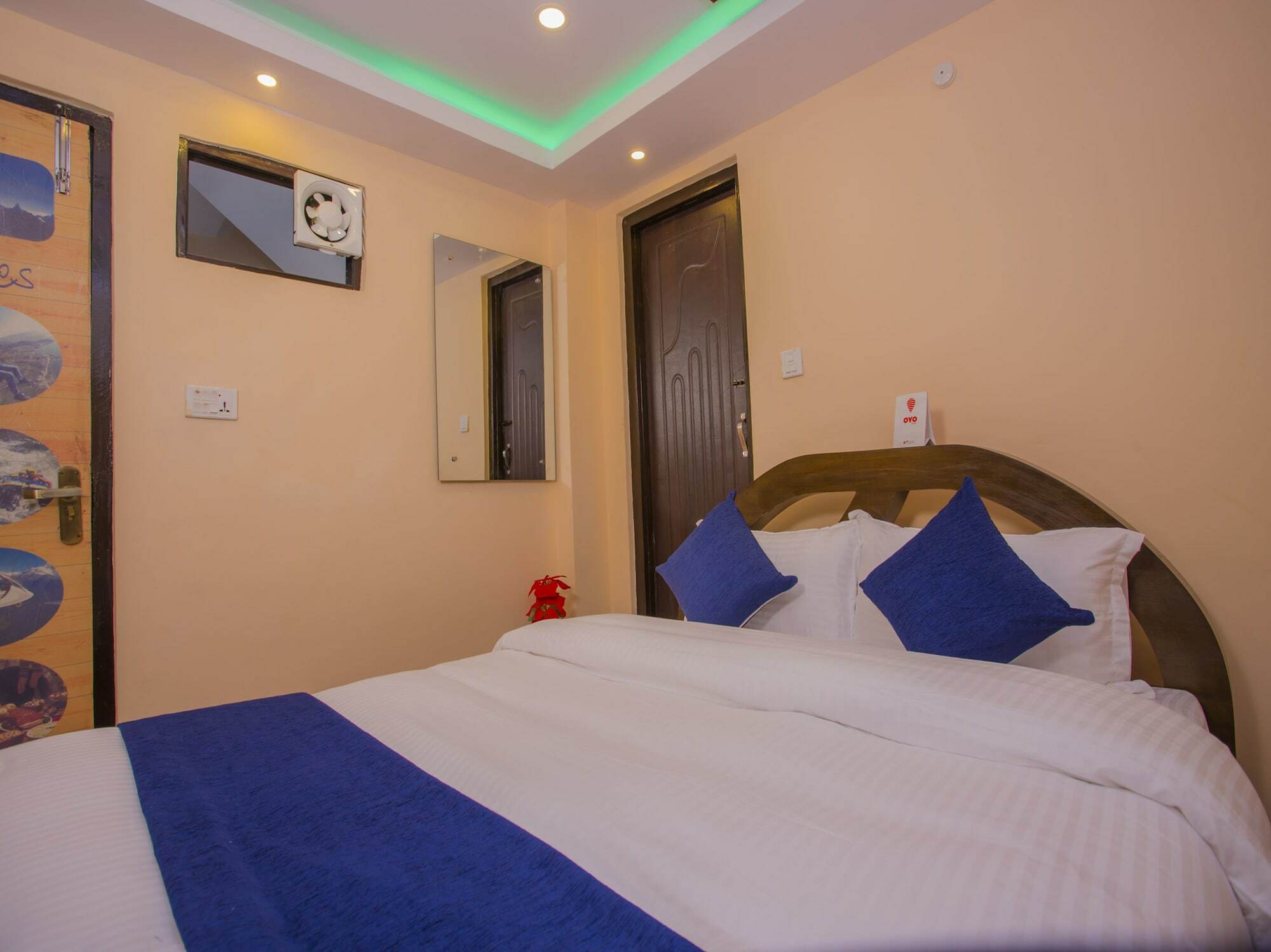 Oyo 264 Antique Kutty 3*