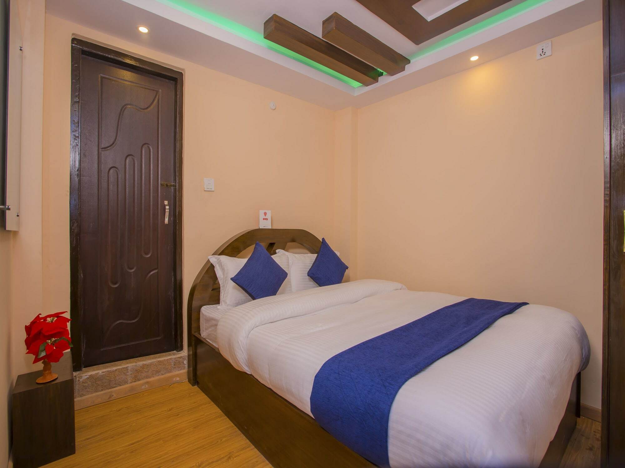 Oyo 264 Antique Kutty 3*