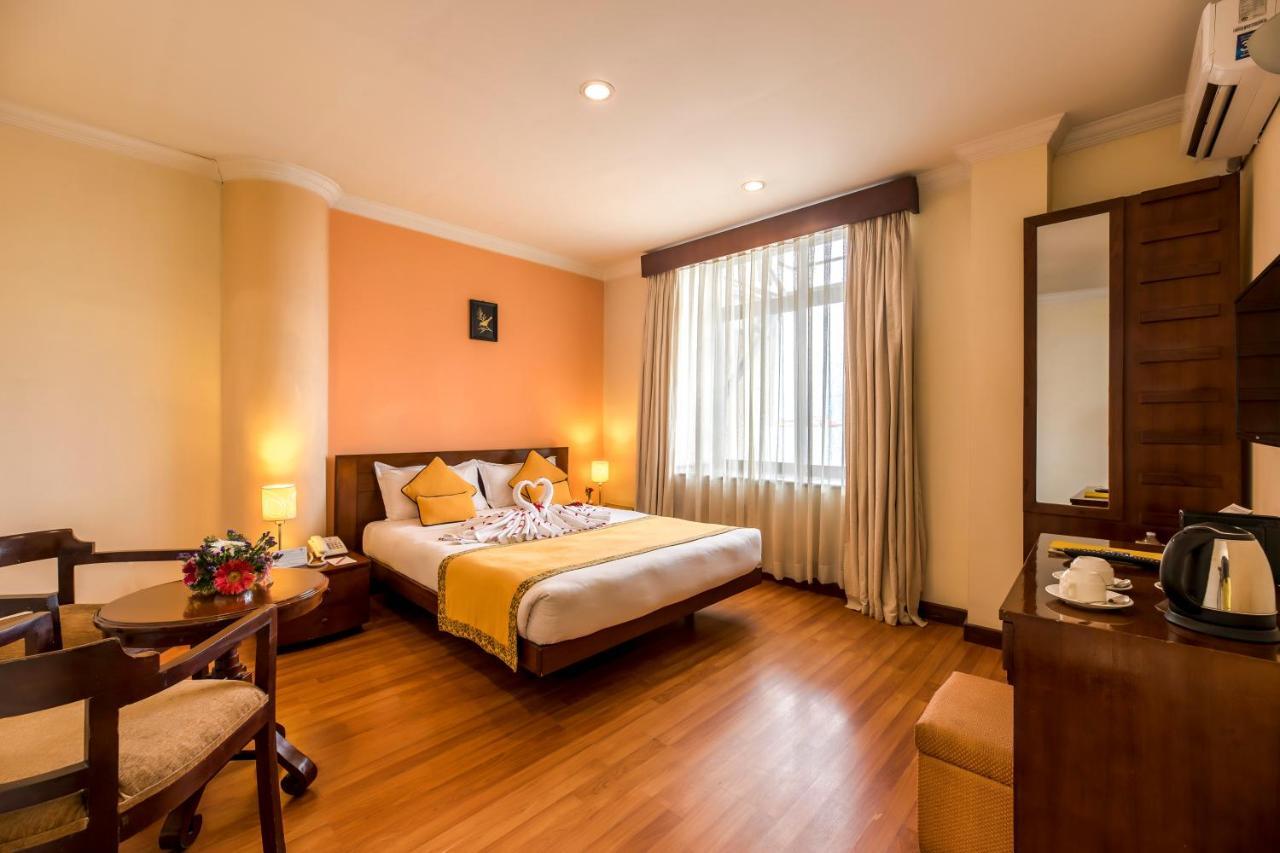 Airport Hotel 4*