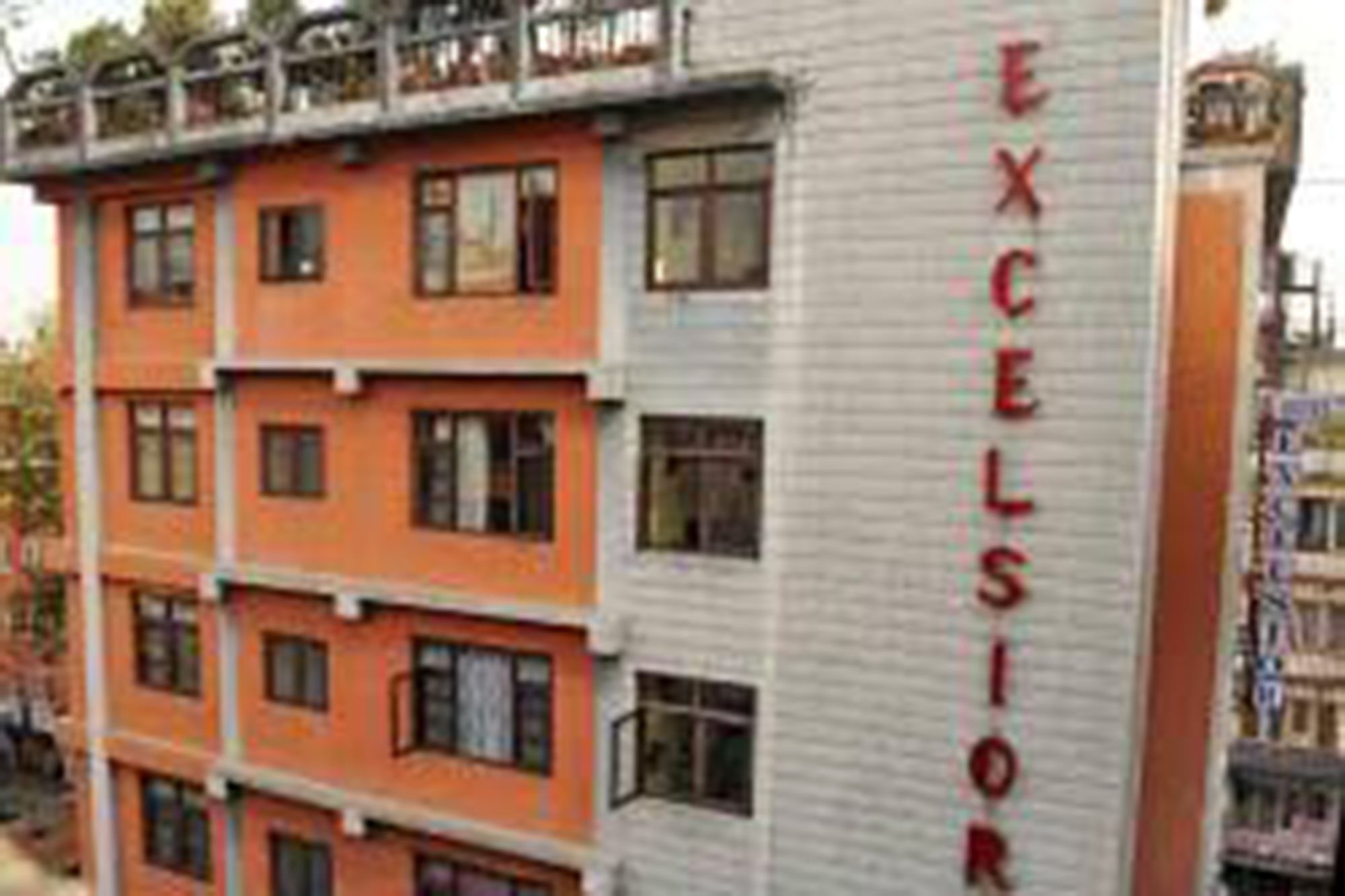 Hotel Aagaman 3*