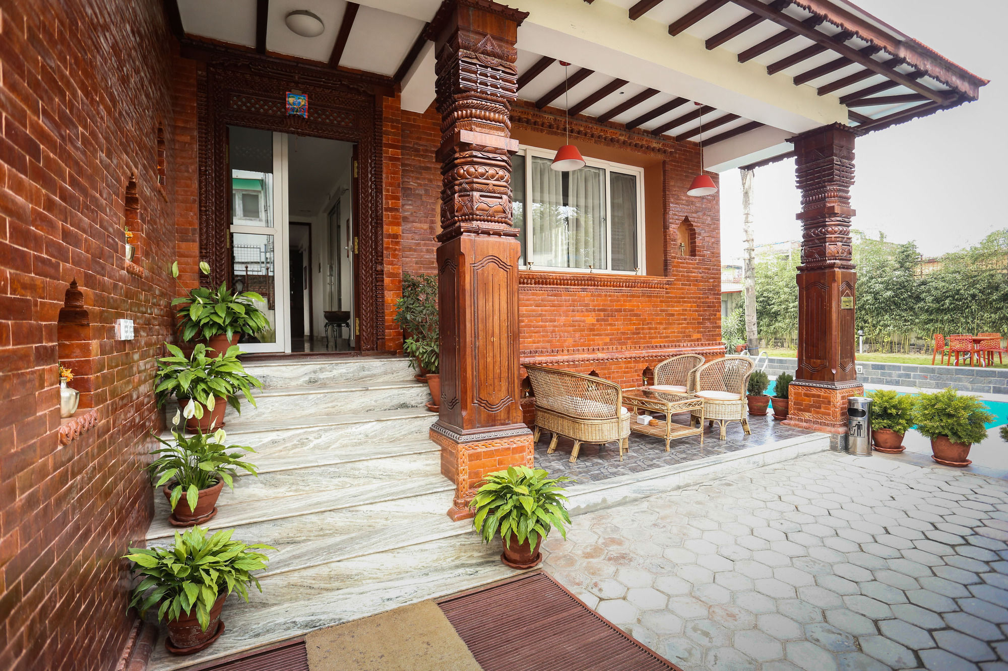 Nirvana Hotel 3*