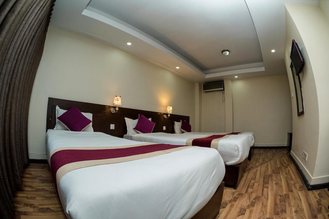 Pilgrims Hotel 3*