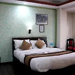 Alpine Hotel & Apartment