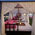 Hotel Ambassador by ACE Hotels