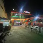 Poppo Hotel, Restaurant And Bar
