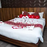 Hotel Next Home