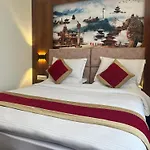 Hotel Friends Home