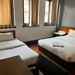 Hotel Earth House
