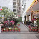 Magnificent Hotel