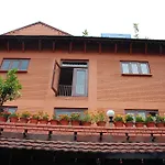 Hotel Mandap