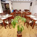 Hotel Holiday House Kathmandu