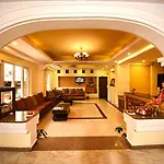 Dom Himalaya Hotel