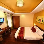Dom Himalaya Hotel