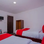 Oyo 276 White Orchid Resort