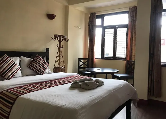 Hotel Yala Peak