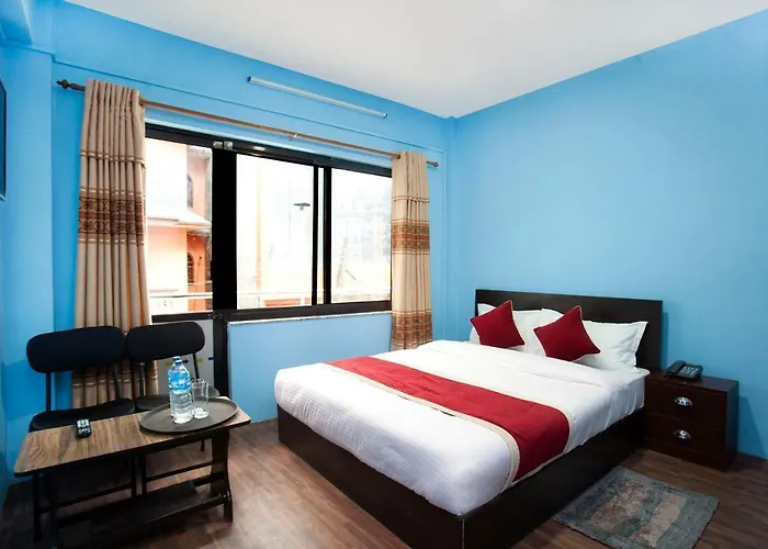 Hotel Crossroads