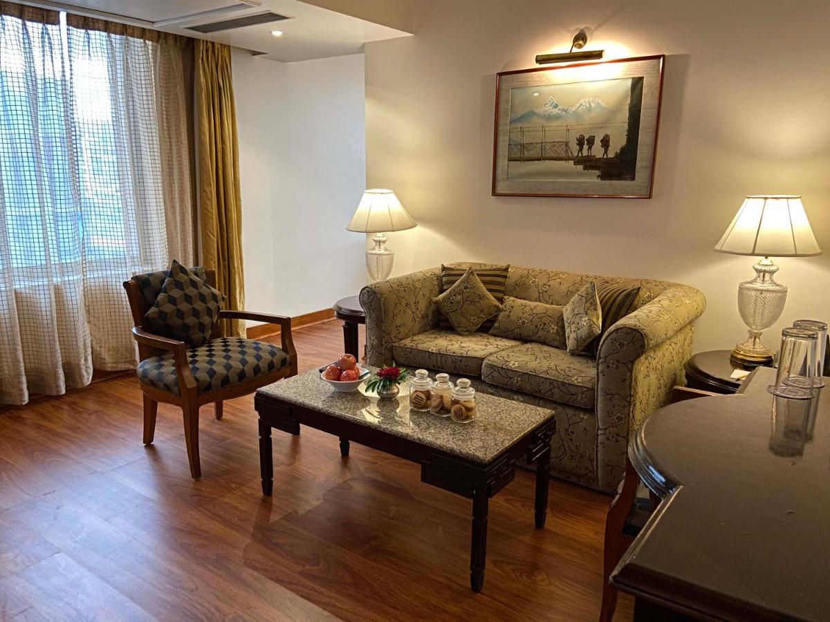 Hotel The Everest 5*